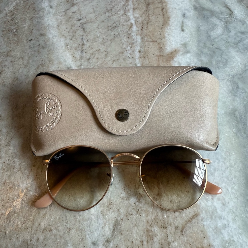 ray-ban round metal sunglasses with case